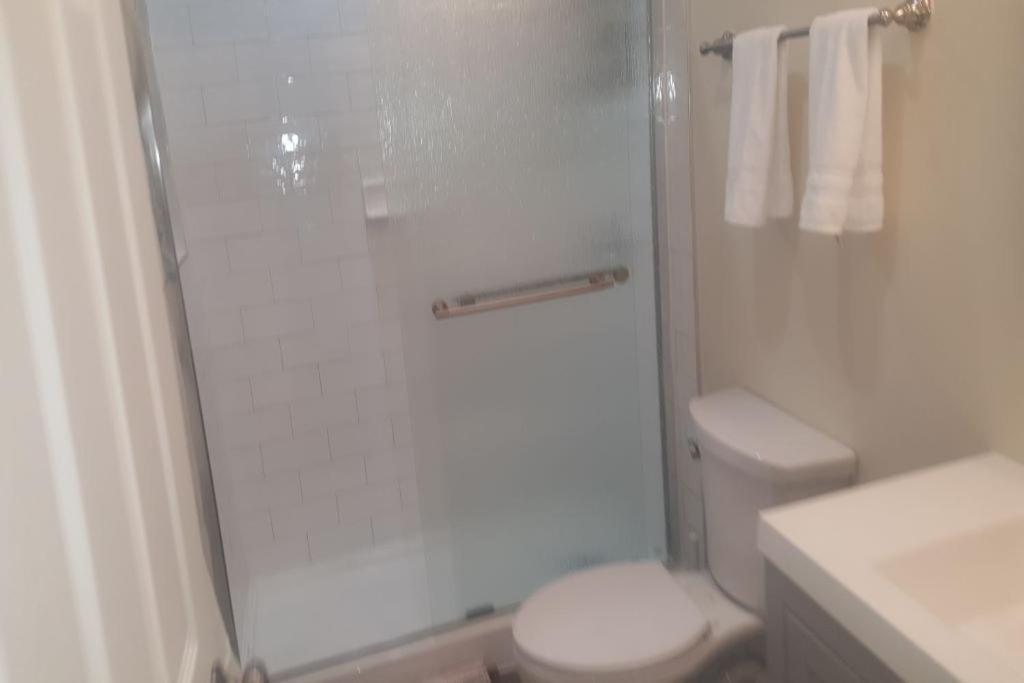 Bed and breakfast Beautiful New 4 Bedroom 3 Bath Family Or 1 Bedroom Nr Howard U Downtown Nw Dc Washington