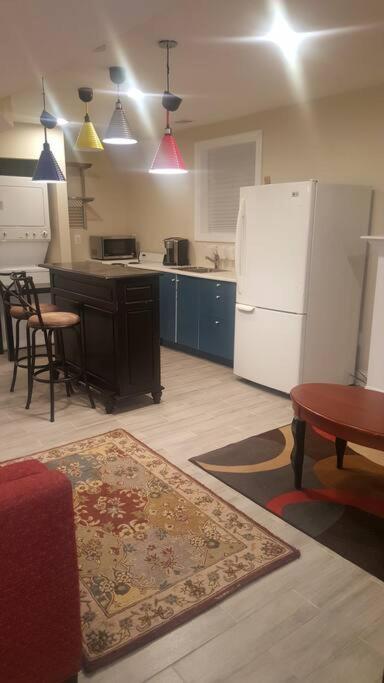 Bed and breakfast Beautiful New 4 Bedroom 3 Bath Family Or 1 Bedroom Nr Howard U Downtown Nw Dc Washington